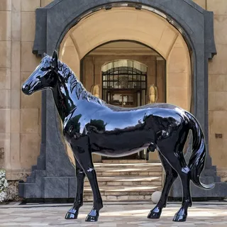 مجسمه‌سازی ملک آرا ؛ کیفیتی که لمس می‌کنید